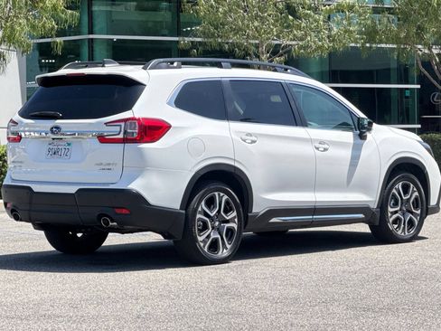 Used 2024 Subaru Ascent Limited w/ Technology Package AWD/4WD image 4