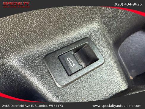 Used 2024 BMW iX xDrive50 w/ Sport Package AWD/4WD image 42