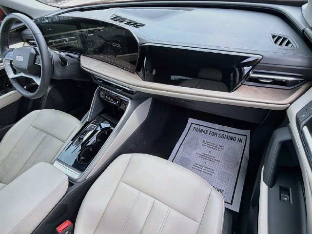 Used 2025 Audi Q5 Premium AWD/4WD image 11