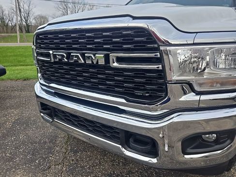 Used 2024 RAM 3500 Big Horn image 41