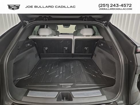 New 2026 Cadillac Lyriq Sport w/ LPO, Floor Liner Package AWD/4WD image 21
