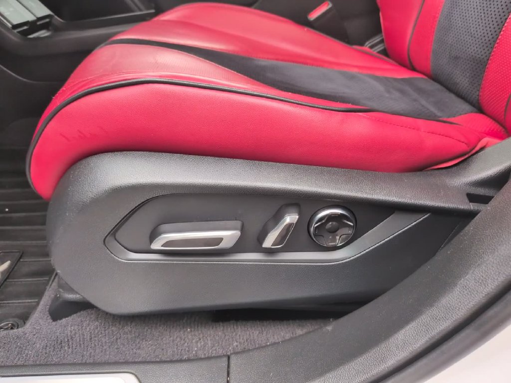 Used 2020 Acura RDX w/ Advance Package AWD/4WD image 16