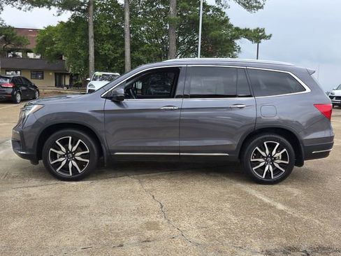 Used 2019 Honda Pilot Touring image 4