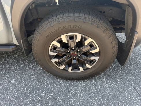 Certified 2023 Nissan Frontier PRO-4X w/ Pro Convenience Package AWD/4WD image 22