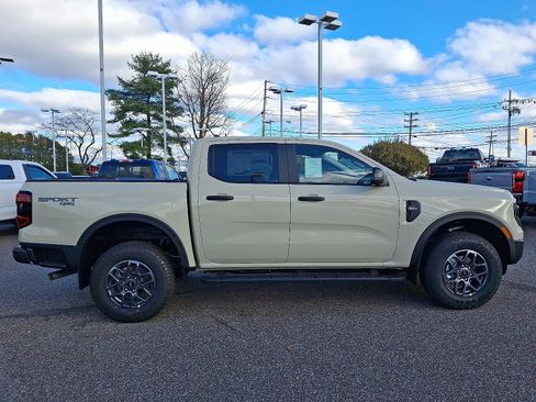 New 2025 Ford Ranger XLT w/ Technology Package AWD/4WD image 15