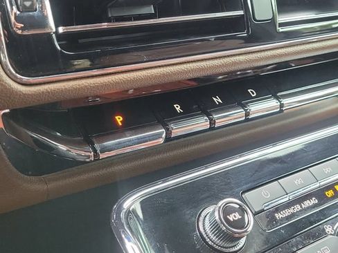 Used 2024 Lincoln Navigator Reserve AWD/4WD image 30