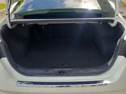 Used 2021 Nissan Altima 2.5 SV FWD image 12