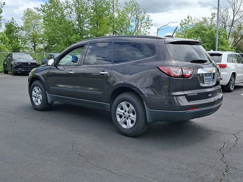 Used 2017 Chevrolet Traverse LS FWD image 9