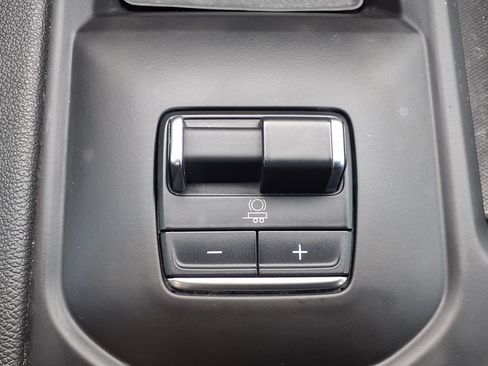 Certified 2024 GMC Sierra 3500 AT4 w/ AT4 Premium Plus Package AWD/4WD image 7