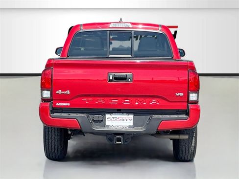 Used 2022 Toyota Tacoma SR image 6