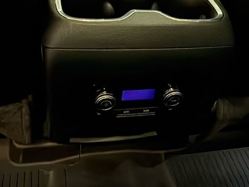 New 2026 GMC Acadia Denali Ultimate w/ LPO, Floor Liner Package AWD/4WD image 23