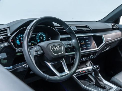 Used 2022 Audi Q3 2.0T Premium Plus w/ Premium Plus Package AWD/4WD image 13
