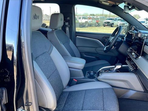 Used 2024 Chevrolet Colorado ZR2 w/ ZR2 Bison Edition image 30