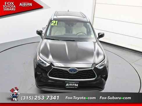 Used 2021 Toyota Highlander Platinum AWD/4WD image 32