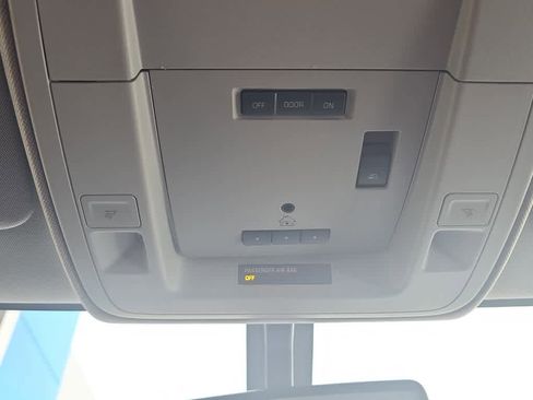 Used 2018 Chevrolet Silverado 1500 LTZ Z71 w/ LTZ Plus Package image 12