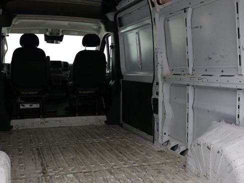 Used 2023 RAM ProMaster 2500 FWD image 24