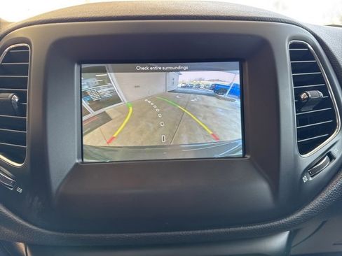 Used 2020 Jeep Compass Latitude w/ Cold Weather Group image 21