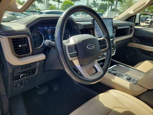 Used 2024 Ford Expedition Limited AWD/4WD image 24