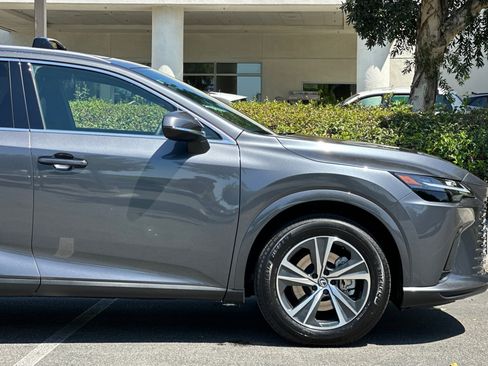 Certified 2025 Lexus RX 350 FWD w/ Accessory Package image 36