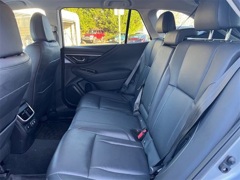 Used 2022 Subaru Outback Limited image 17
