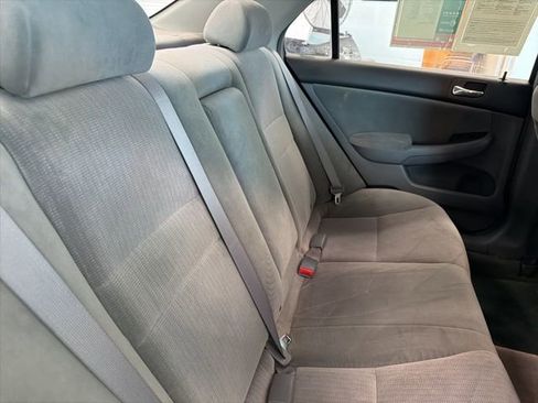 Used 2005 Honda Accord LX image 20