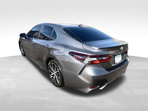 Used 2024 Toyota Camry SE w/ Convenience Package FWD image 6