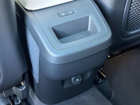Used 2026 Volvo XC60 B5 Plus w/ Protection Package Premier AWD/4WD image 13