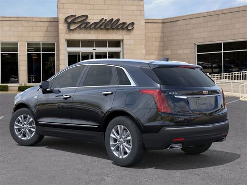 New 2026 Cadillac XT5 Luxury image 3