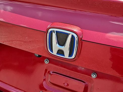 Used 2021 Honda Accord Hybrid image 30