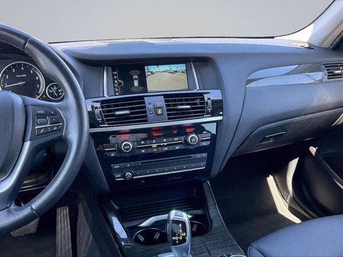 Used 2017 BMW X3 sDrive28i image 6