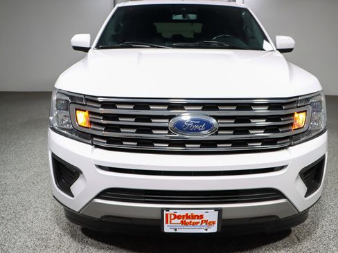 Used 2021 Ford Expedition XLT image 4