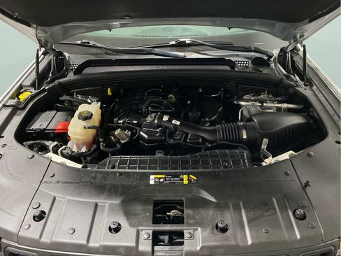 Used 2022 Jeep Grand Cherokee Altitude image 32