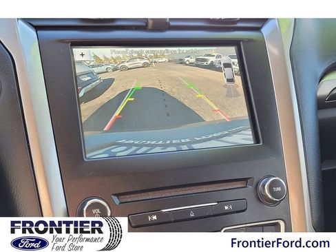 Used 2017 Ford Fusion SE w/ Equipment Group 201A image 23