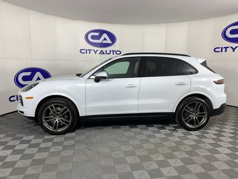 Used 2023 Porsche Cayenne image 6