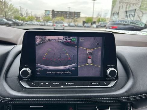 Used 2021 Nissan Rogue SV image 21