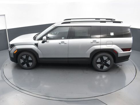 Used 2025 Hyundai Santa Fe SEL image 18