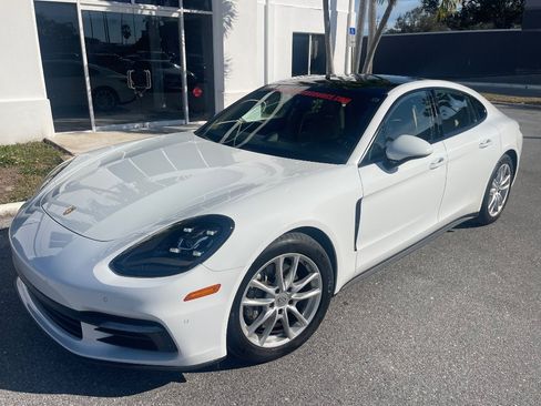 Used 2018 Porsche Panamera RWD image 29