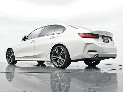 Used 2023 BMW 330i Sedan w/ Premium Package RWD image 23