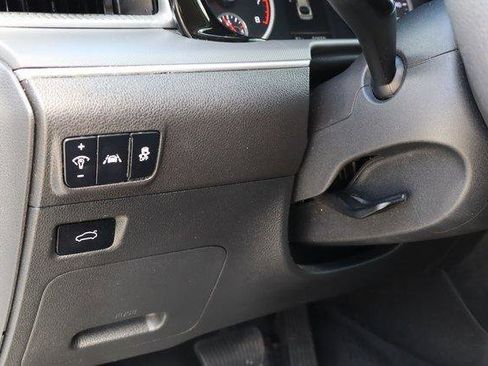 Used 2022 Kia K5 LX image 10