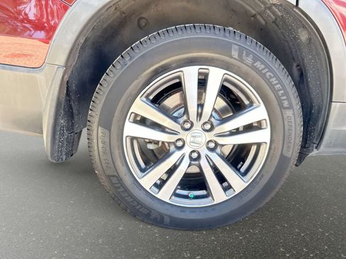 Used 2018 Honda Pilot EX image 5