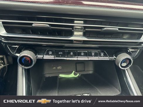 Certified 2024 Chevrolet Traverse RS image 34