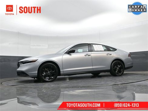 Used 2025 Honda Accord SE image 35