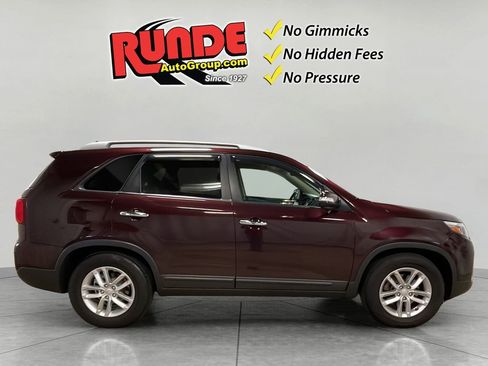 Used 2014 Kia Sorento LX w/ Premium Package image 7