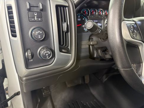Used 2017 GMC Sierra 1500 SLE w/ Suspension Package, Off-Road AWD/4WD image 14