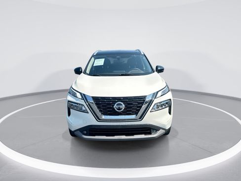Used 2021 Nissan Rogue SL w/ Premium Package FWD image 3