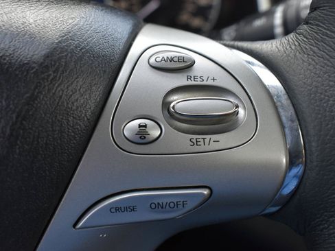 Used 2018 Nissan Murano Platinum FWD image 16