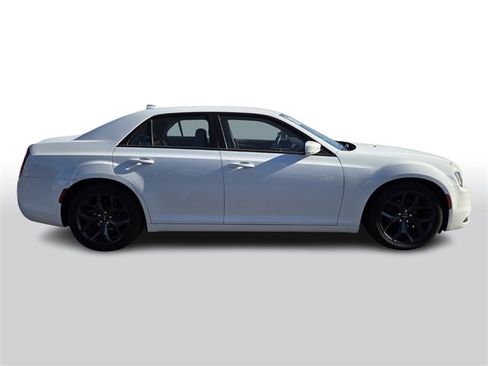 Used 2021 Chrysler 300 S image 3
