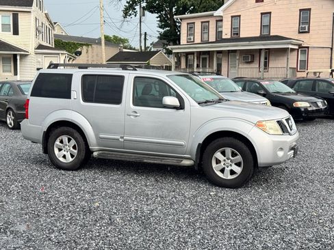 Used 2012 Nissan Pathfinder SV AWD/4WD image 4