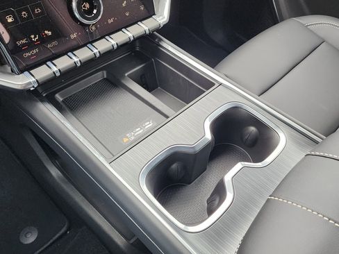 New 2026 GMC Acadia Elevation w/ Black Edition image 32