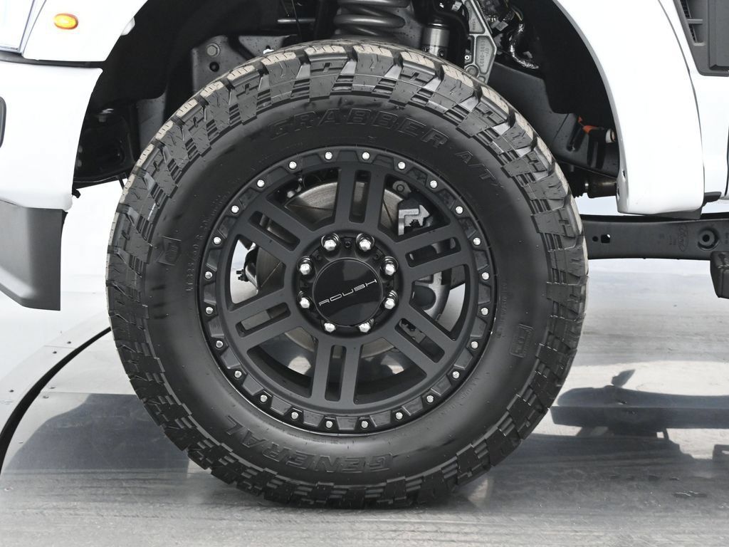 New 2026 Ford F250 Lariat w/ Black Appearance Package AWD/4WD image 25